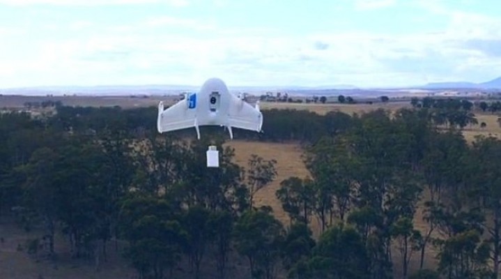 Google opublikowało film prezentujący projekt systemu dostaw przesyłek z wykorzystaniem dronów.